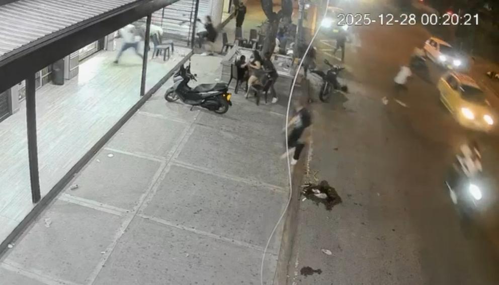 El ataque quedó registrado en un video de una cámara de seguridad que ya están en poder de las autoridades.