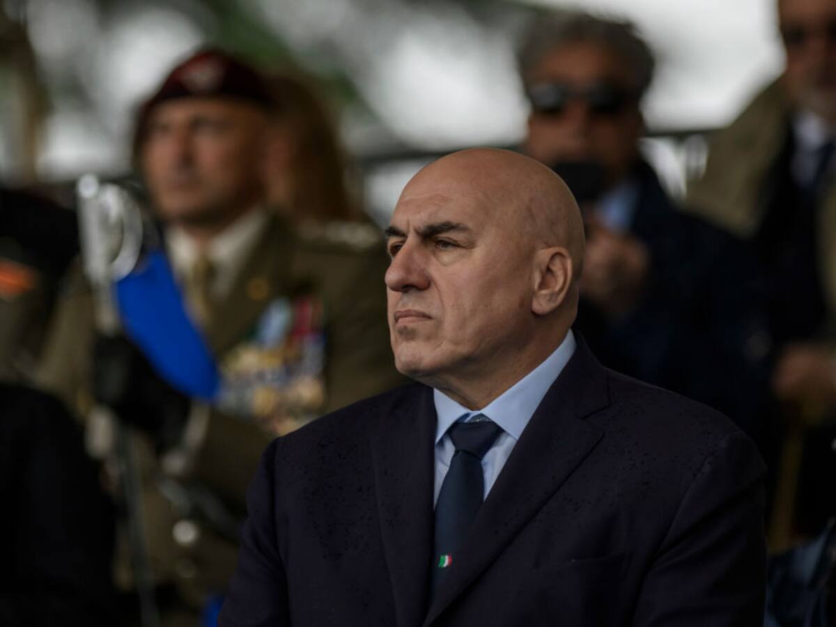 El uso de armas en Rusia va en contra de la Constitución italiana: MinDefensa de Italia