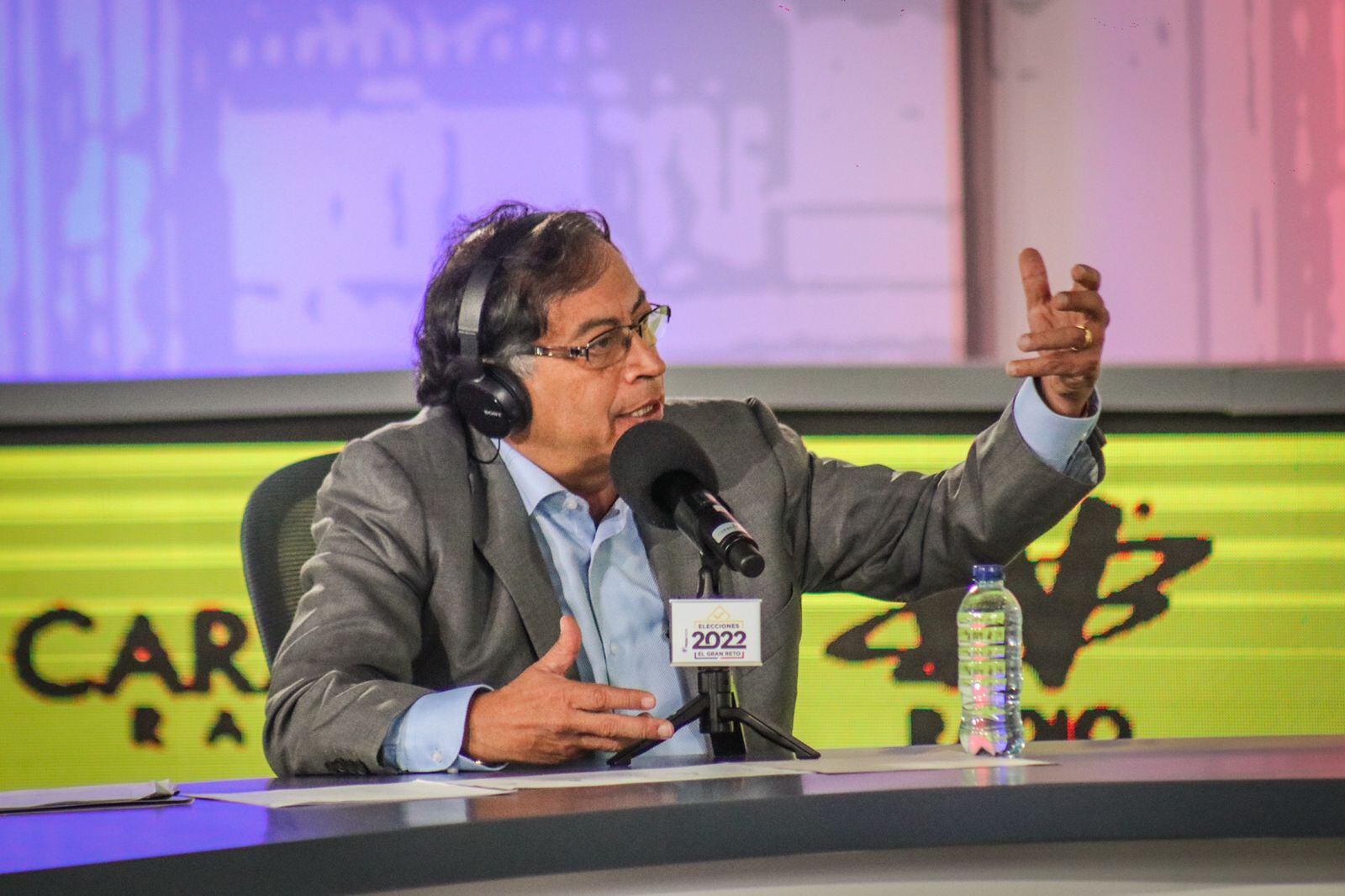 Las 10 frases que dejó Gustavo Petro en El Debate Decisivo de Prisa Media a días de las elecciones. Foto: Redacción W Radio.