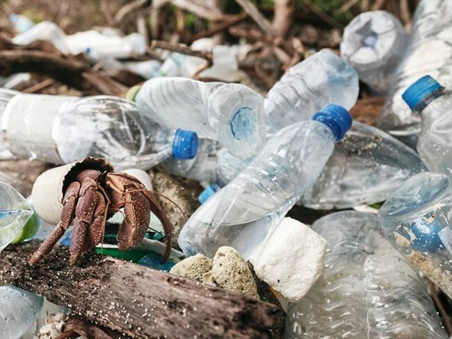 ¿Cómo funciona la conversión de plásticos a combustible?