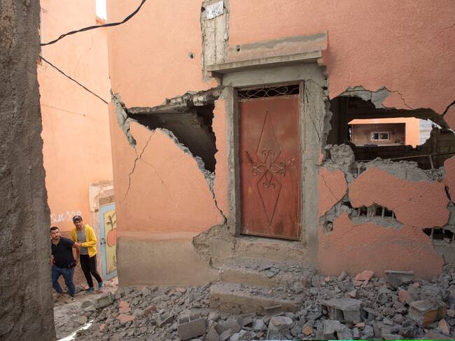 Marrakesh (Morocco), 09/09/2023.- A damaged building following an earthquake in Marrakesh, Morocco, 09 September 2023. A powerful earthquake that hit central Morocco late 08 September, killed at least 820 people and injured 672 others, according to a provisional report from the country&#039;s Interior Ministry. The earthquake, measuring magnitude 6.8 according to the USGS, damaged buildings from villages and towns in the Atlas Mountains to Marrakesh. (Terremoto/sismo, Marruecos) EFE/EPA/JALAL MORCHIDI