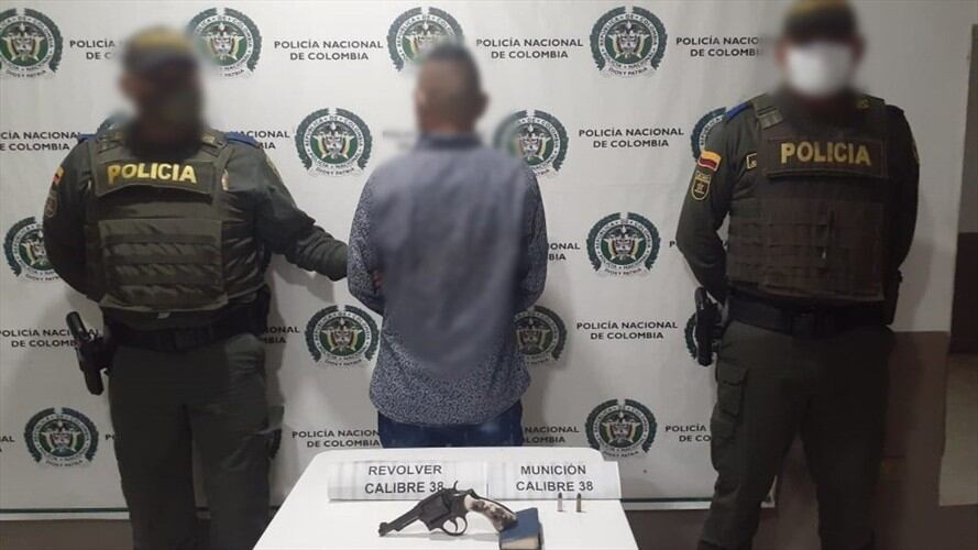 Capturan a alias El Brujo señalado de reclutar jóvenes para el Clan del Golfo. Foto: Policía.