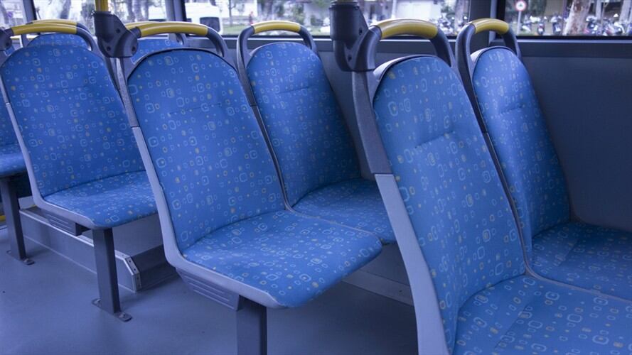 Un conductor de bus puso en riesgo la vida de varios pasajeros al pasarse de copas . Foto: Getty Images/Kypros