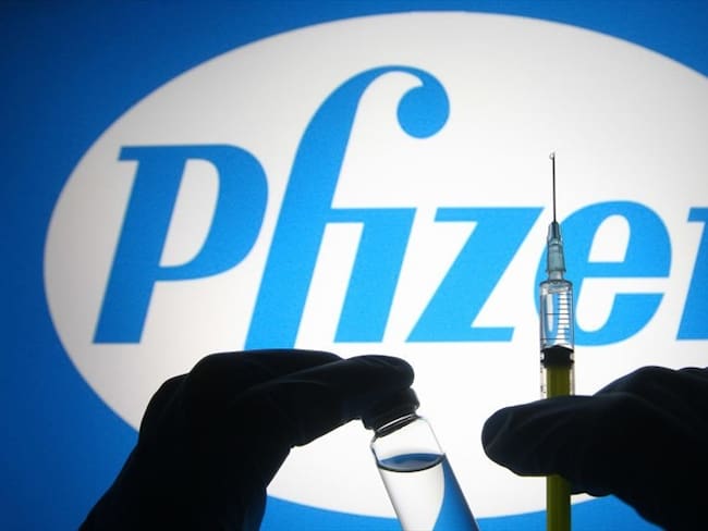 Esta semana llegaron al país más de 500.000 dosis de vacunas de Pfizer contra el COVID-19. Foto: Getty Images / PAVLO GONCHAR