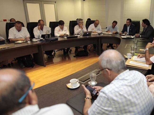 Didier Tavera manifestó que Isagén tiene una responsabilidad en el diseño estructural de la vía entre Bucaramanga y Barrancabermeja. Foto: Gobernación de Santander