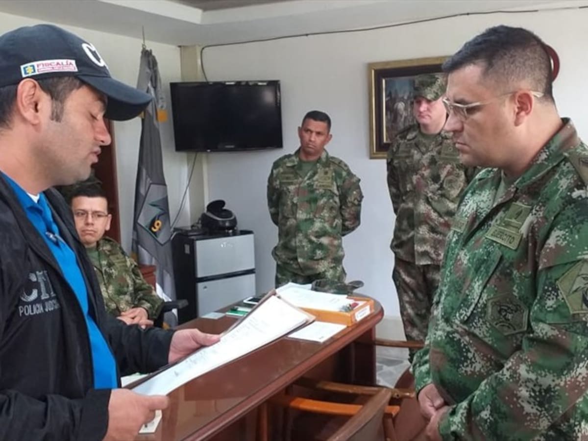 Legalizan captura de militares acusados de corrupción