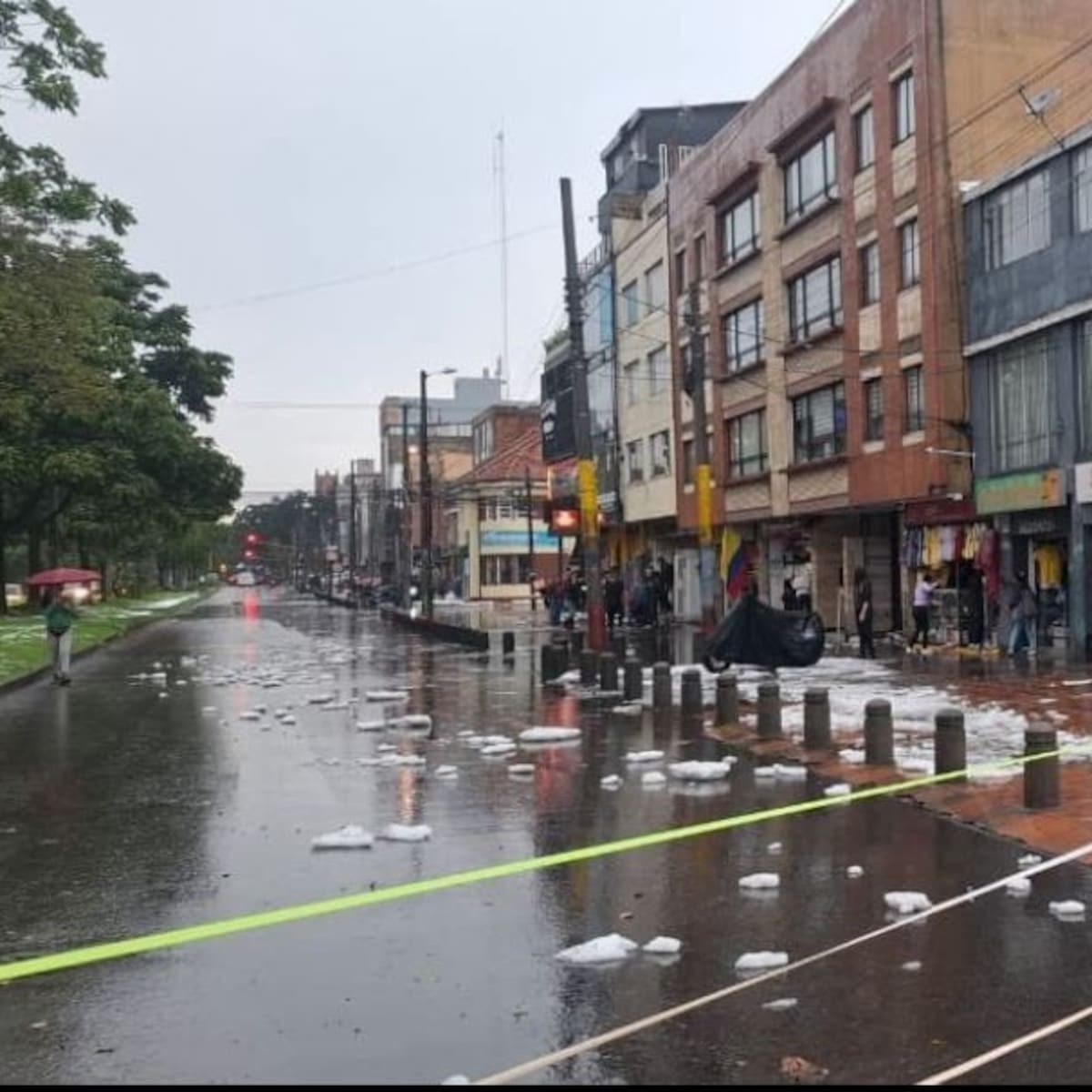 Fuertes lluvias generaron inundaciones y caos vehicular en Bogotá