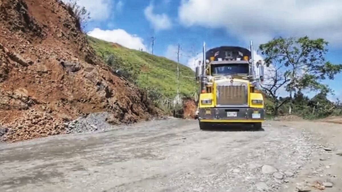 Aprobaron el paso de vehículos pesados por el corredor alterno en el sur del Cauca