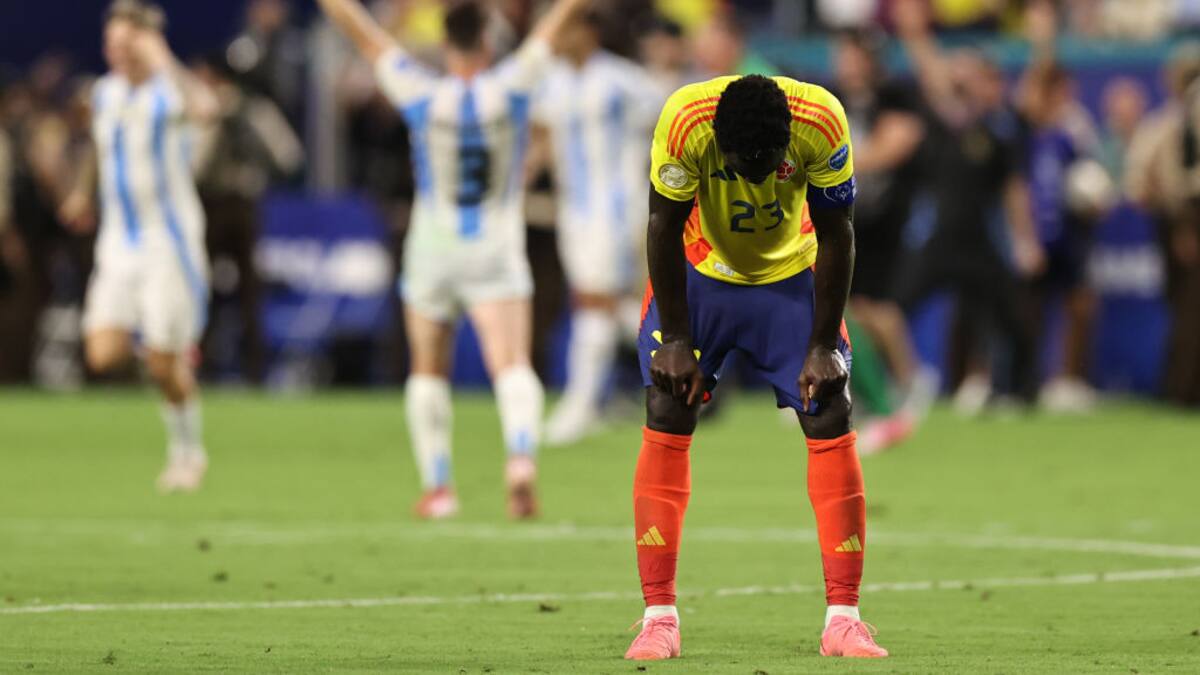 “Duele mucho, queríamos darle una alegría al país”: Dávinson Sánchez