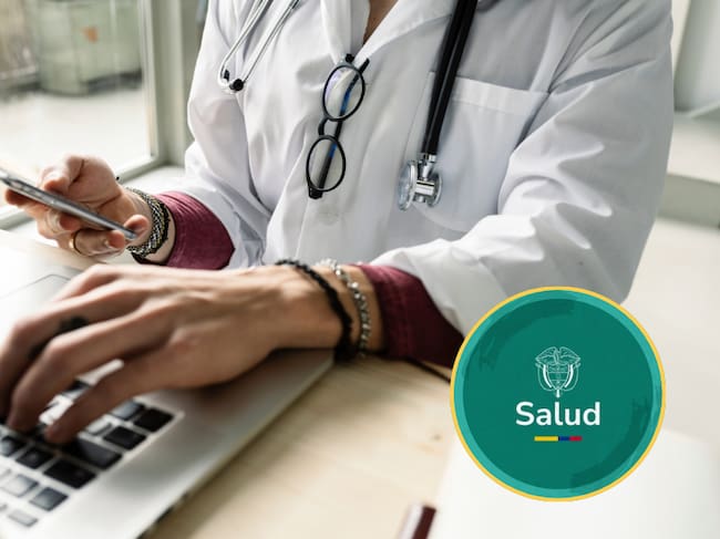 Personal de la salud y al lado el logo de MinSalud (Fotos vía Getty Images y redes sociales de MinSalud)