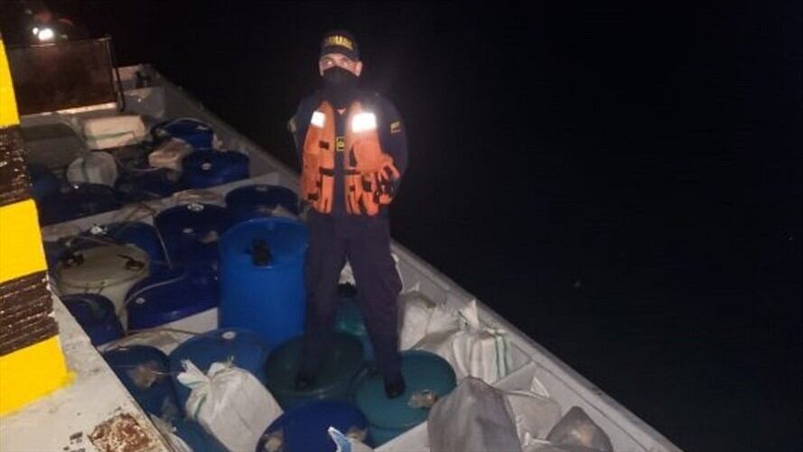 Se pudo determinar que esta mercancía tendría un costo superior a los 70 millones de dólares . Foto: Cortesía Armada Nacional