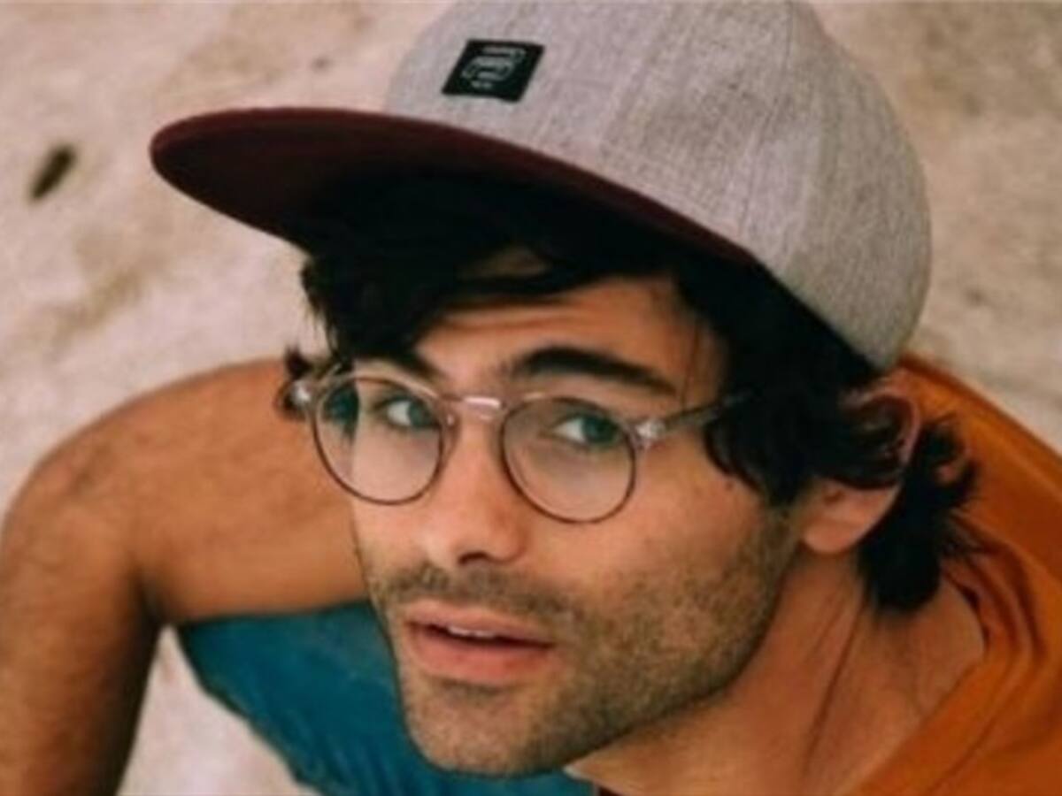 Pio Perilla le canta al fin del amor en "Si te quieres quedar (quédate)"