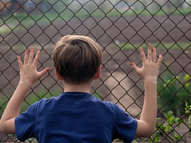 Imagen de referencia de niño privado de su libertad. I Foto: Getty Images.