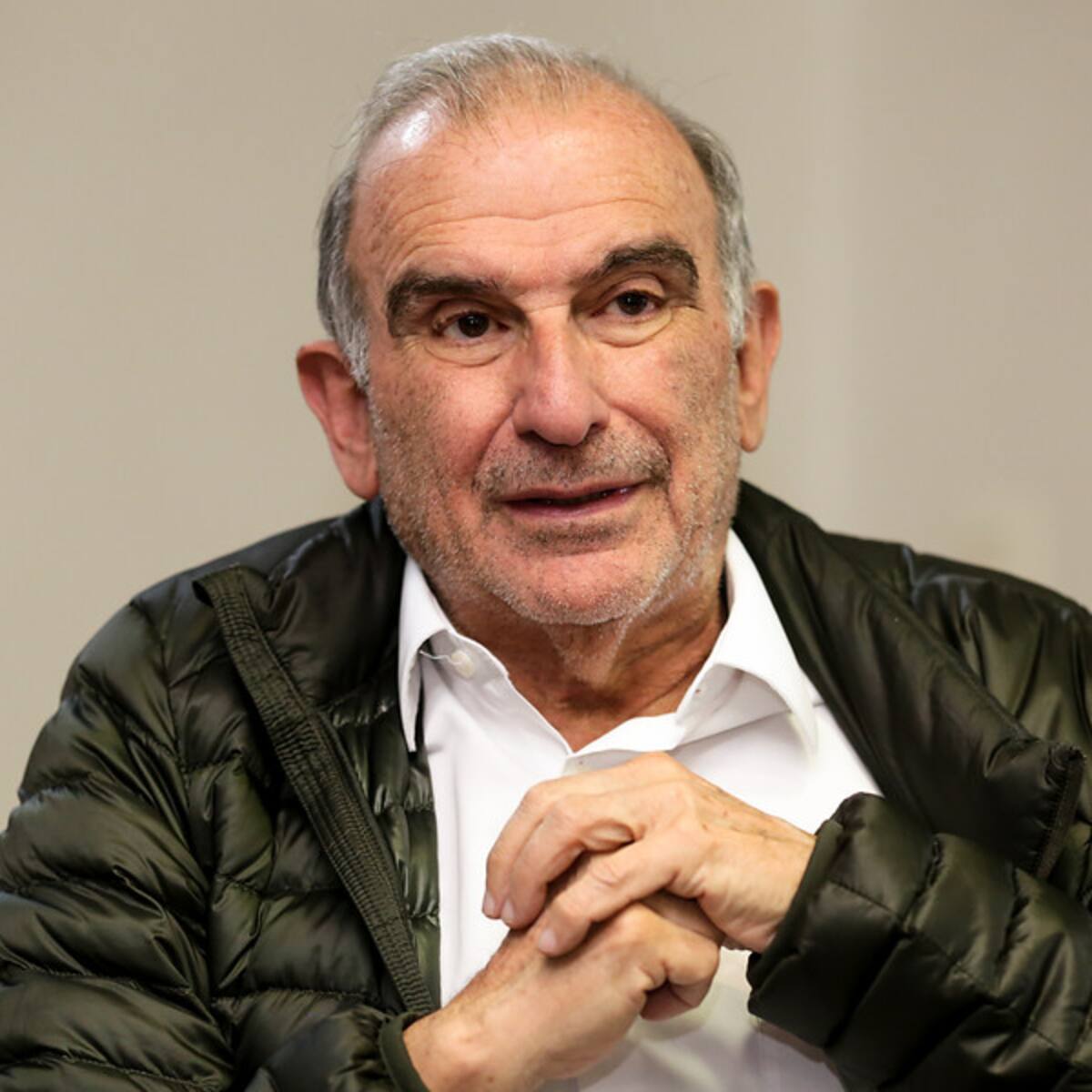 Humberto de la Calle mantiene su candidatura al Senado de la República
