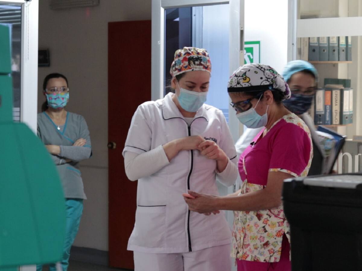 Médicos rurales y de planta permanecerán en alistamiento por situación del Nevado del Ruiz