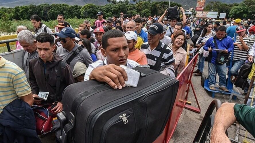 La exigencia de pasaporte no va a parar la migración venezolana: Migración Colombia. Foto: Getty Images