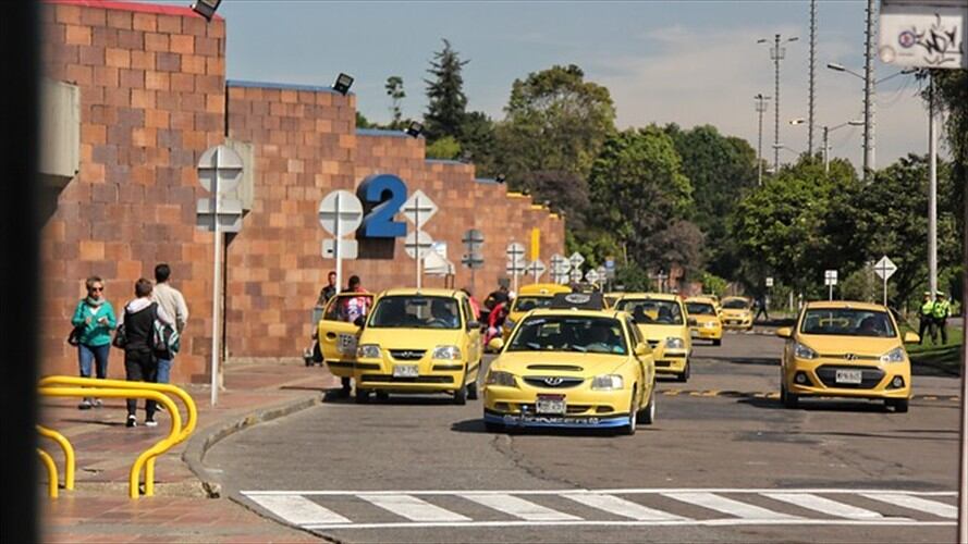 Se sigue dilatando proyecto de taxis inteligentes en Bogotá. Foto: Colprensa