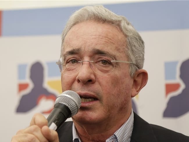 Congresistas se refieren a propuesta de Uribe sobre educación pública en Colombia