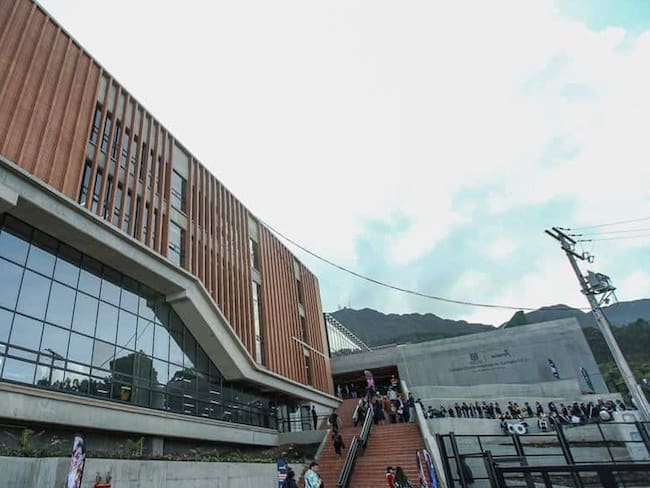 Colegio Gloria Valencia de Castaño // Alcaldía de Bogotá