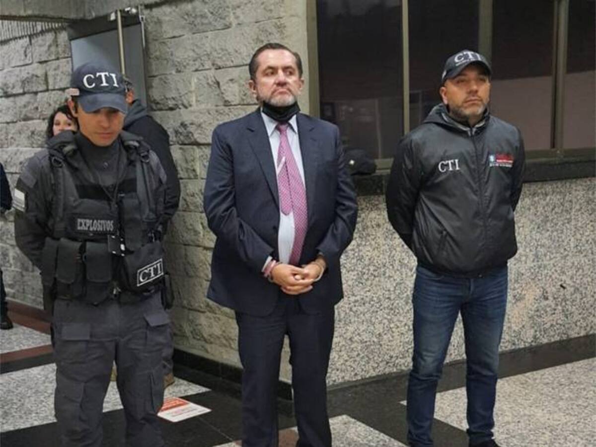 Liberales pierden un senador: declaran silla vacía a curul de Mario Castaño