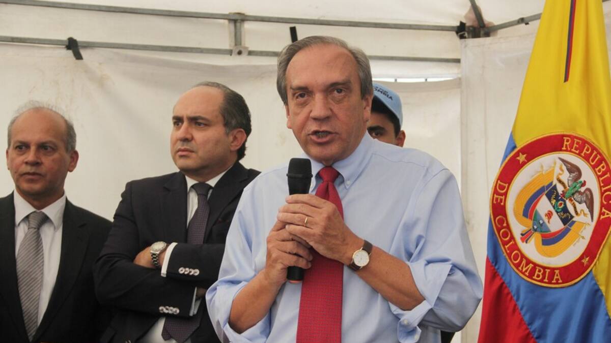 JEP: señalan a Luis Alfredo Ramos de reuniones con “paras” sobre “limpieza social”
