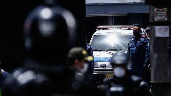 La Procuraduría determinará si abre investigación por presunta responsabilidad de funcionarios encargados de hacer cumplir la obligación de que presos condenados usen uniforme. Foto: Colprensa