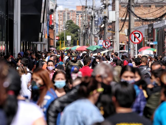 Colombia es el país que más madruga y el menos productivo, según la OCDE