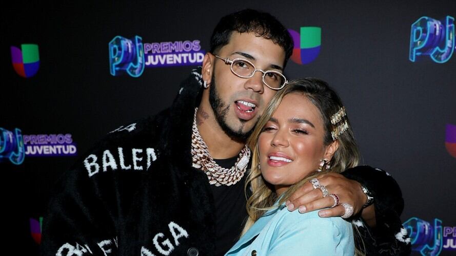 Cantantes Anuel AA y Karol G. Foto: Alexander Tamargo/Getty Images