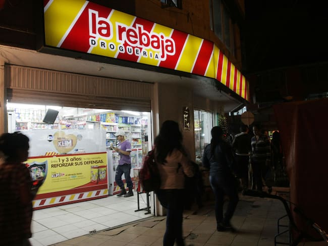 En el Congreso advierten que la SAE sería incapaz de administrar Drogas La Rebaja