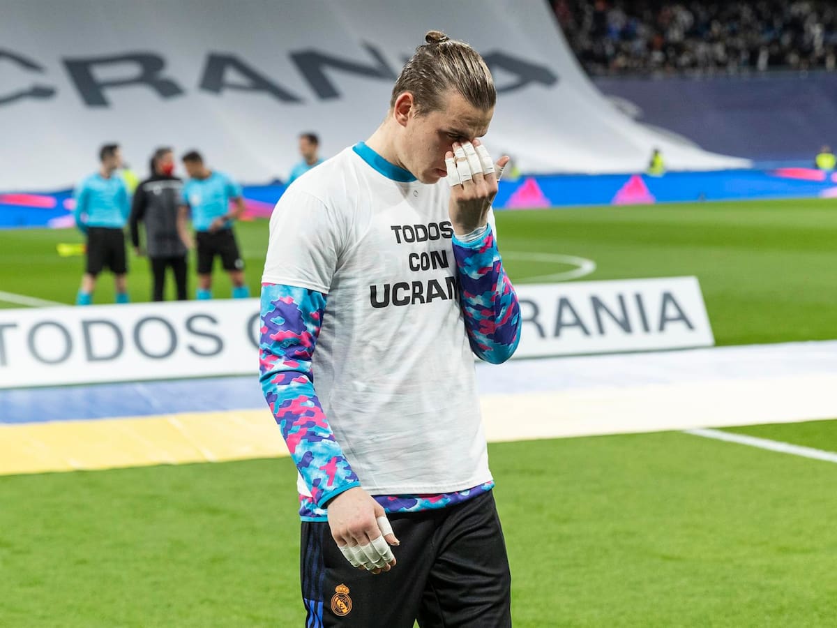 “Todos con Ucrania”: El mensaje de apoyo del Real Madrid y la Real Sociedad en el Santiago Bernabéu