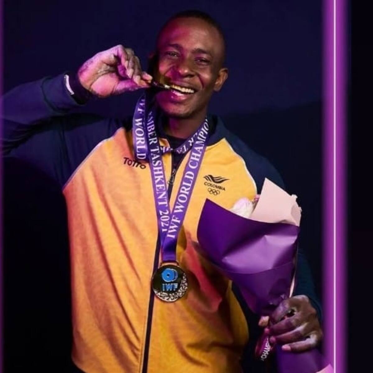 Lesman Paredes se colgó medalla de oro en el Mundial de Levantamiento de Pesas