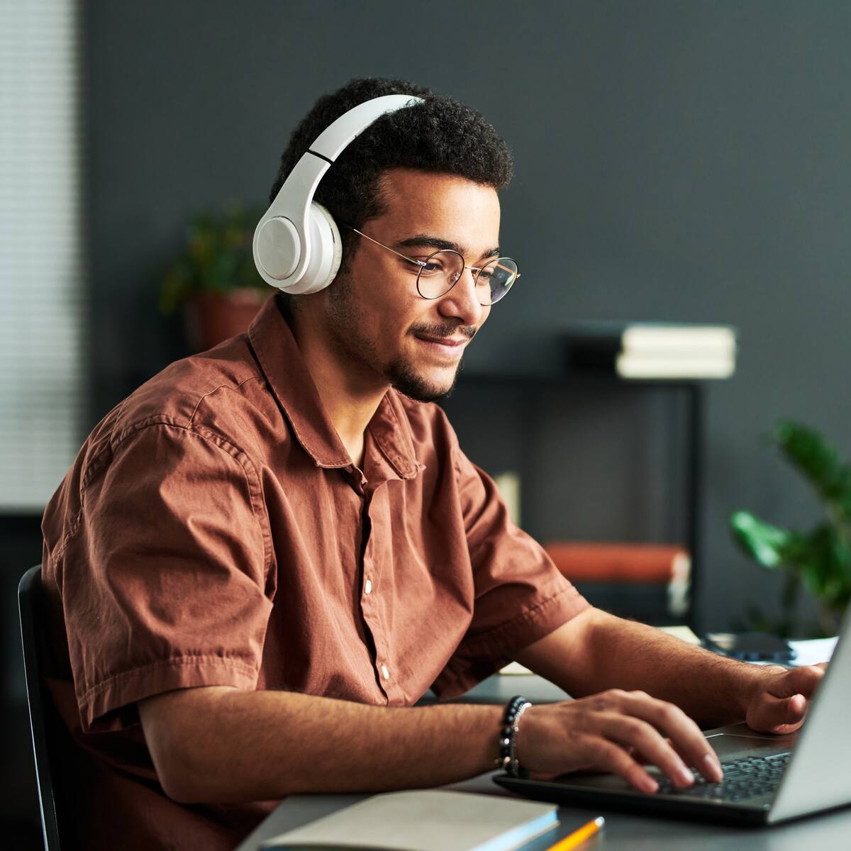 Cursos cortos y virtuales del SENA para aprender sobre herramientas de Office