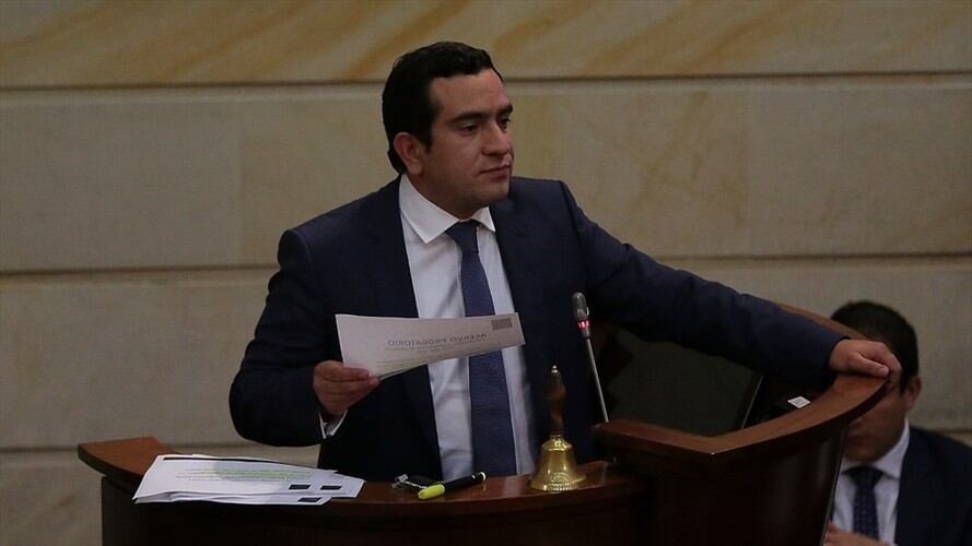 Sigue la pugna entre integrantes del Centro Democrático. Foto: Colprensa