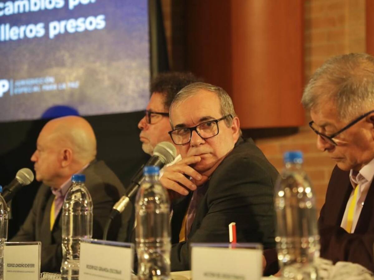 Víctimas piden a JEP rechazar que Farc reparen secuestros con audiolibros o cartas