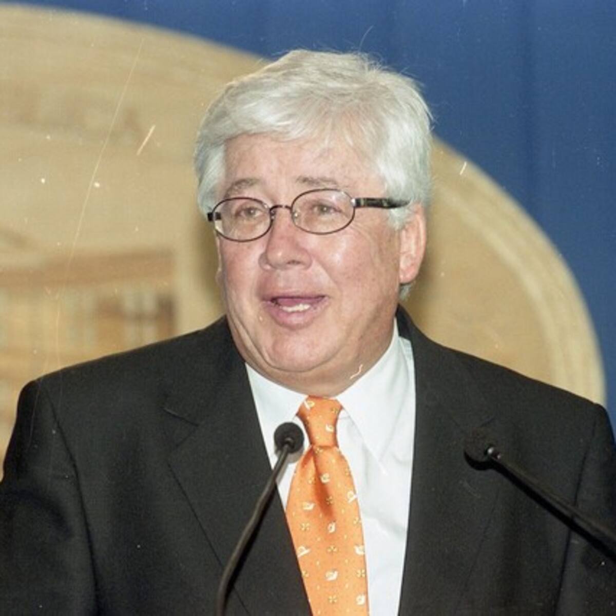 Asesor de exfiscal Osorio recibía plata de las AUC: exparamilitar en Comisión Verdad