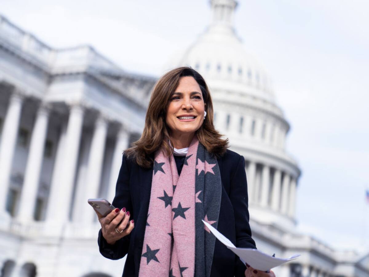 Nadie quiere el socialismo: republicana María Elvira Salazar a Gustavo Petro