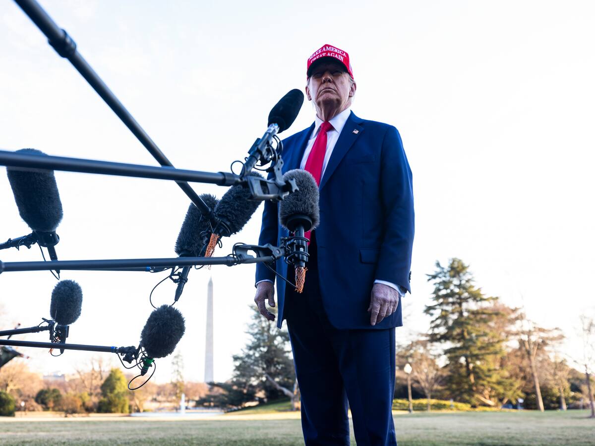 Donald Trump dijo que para volver al diálogo Zelenski debe hablar de paz sin atacar a Putin