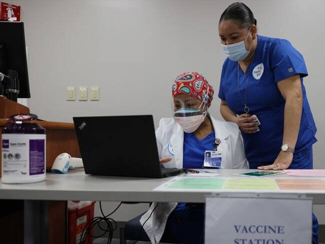 Hospitales de la Florida solo vacunarán a residentes para “evitar abuso de otros países”