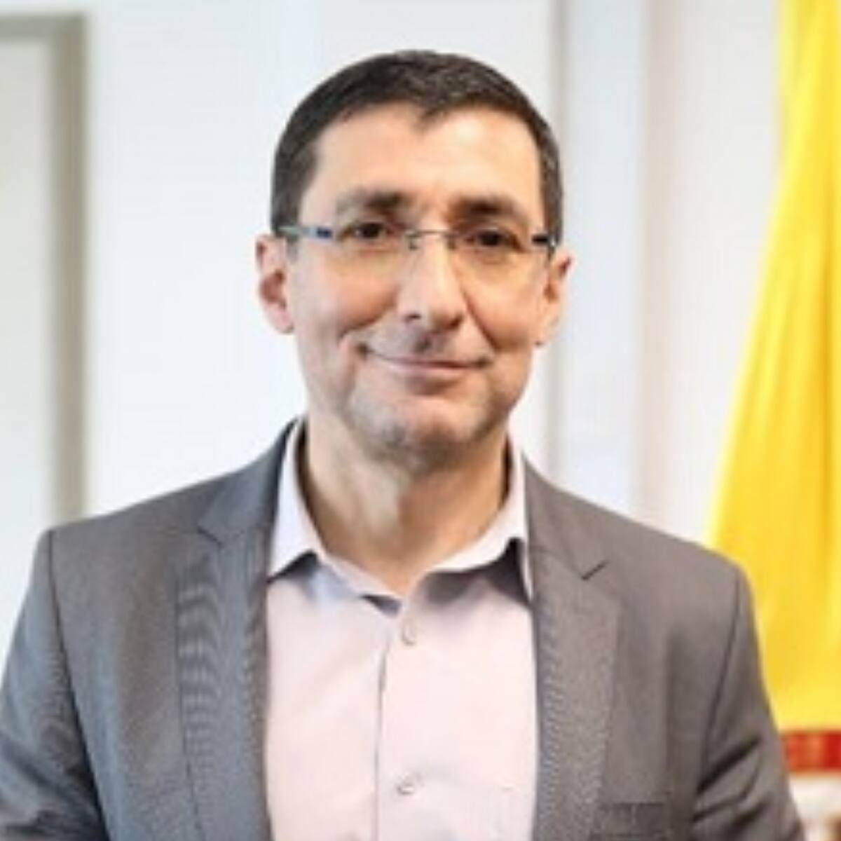 James Chaid asumirá como ministro de Justicia durante permiso de Ángela María Buitrago