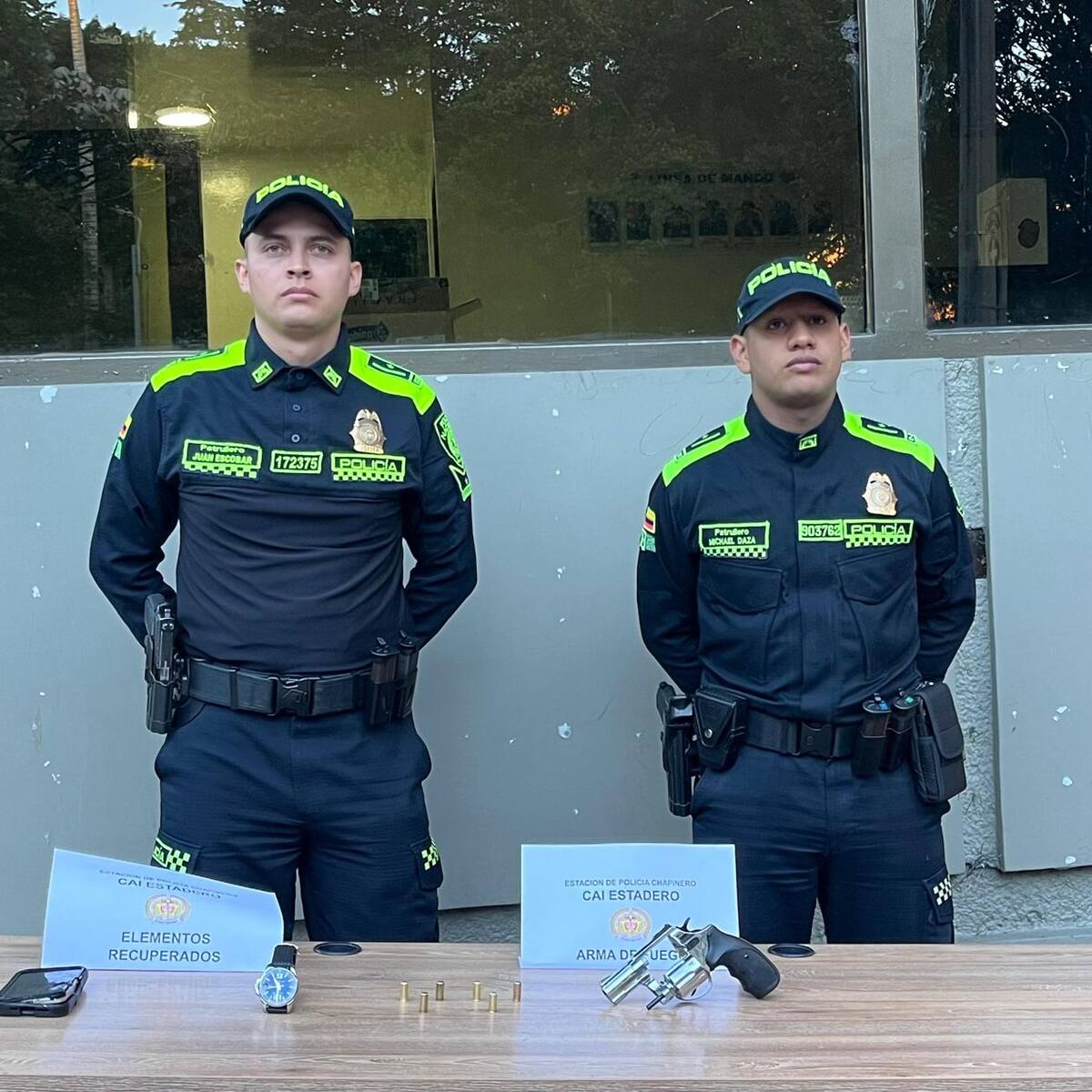 Balacera en el Parque de la 93 por intento de robo: una motocicleta resultó incinerada