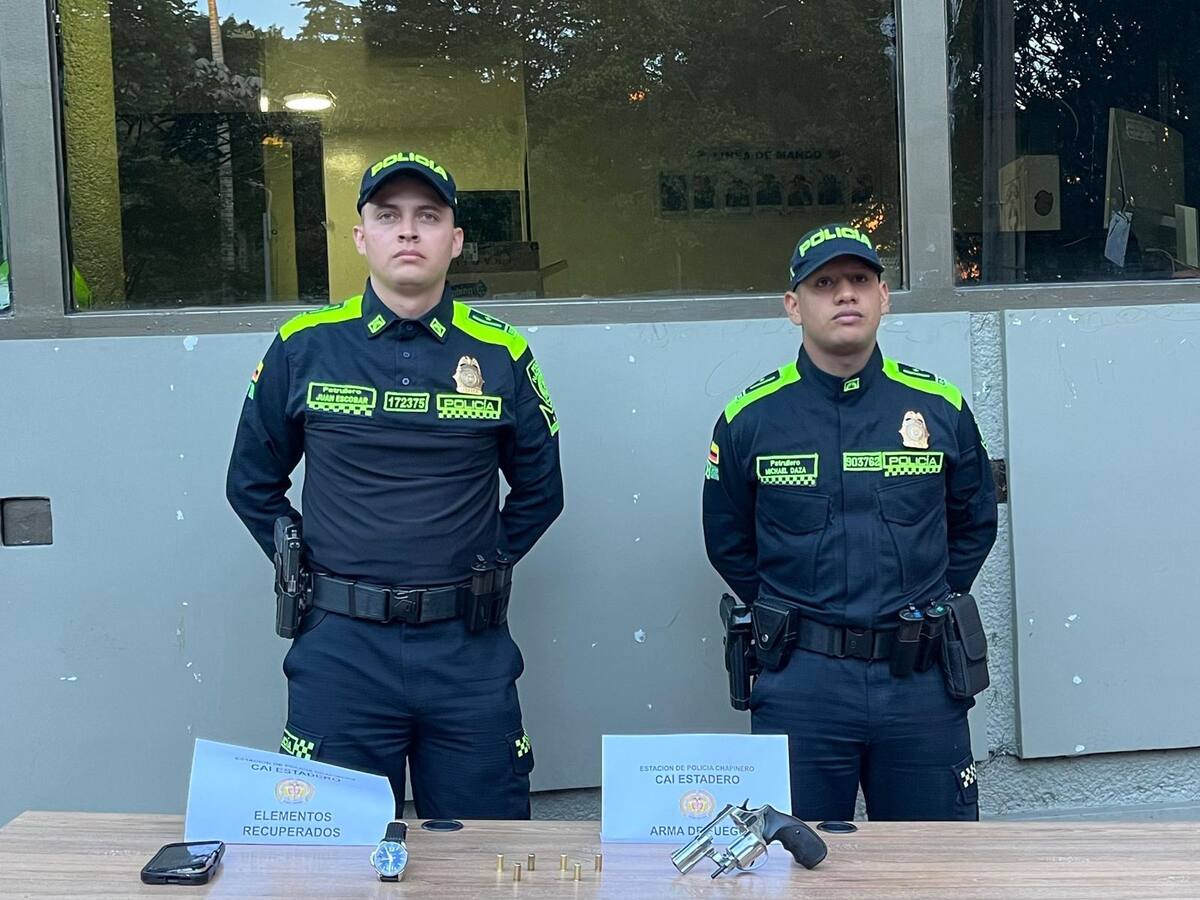 Balacera en el Parque de la 93 por intento de robo: una motocicleta resultó incinerada
