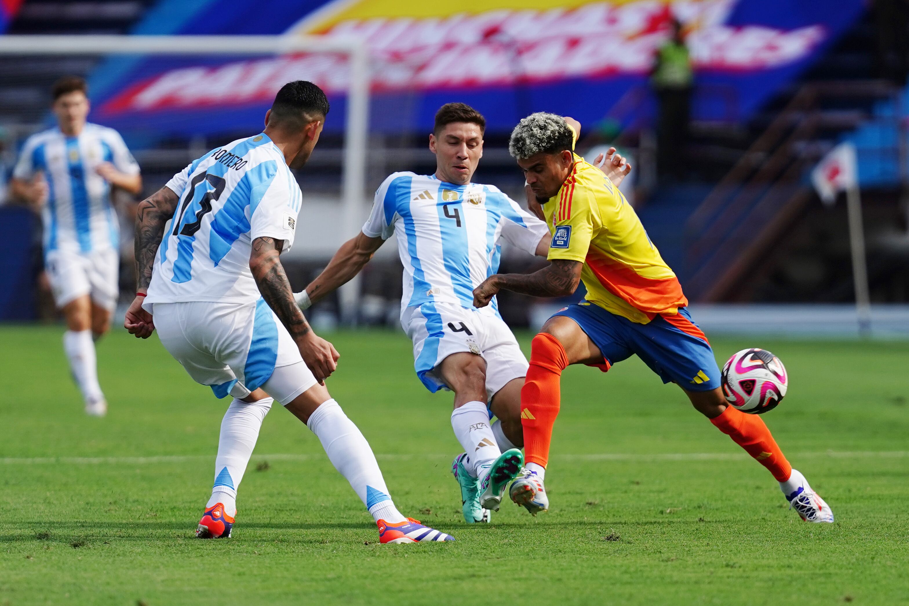 Colombia vs Argentina. Foto: Andres Rot/Getty Images.