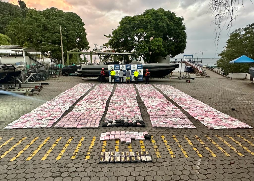 Armada reportó más de 2 mil toneladas de droga incautadas en operación internacional | Foto: Suministrada