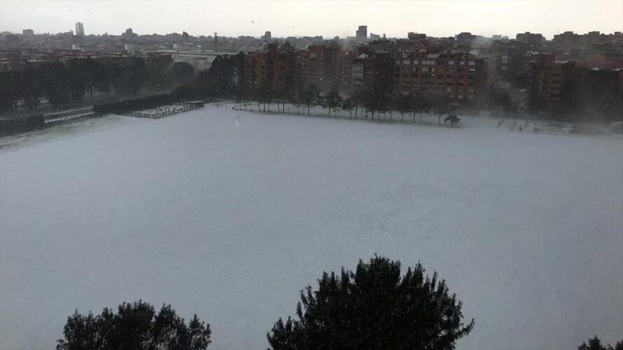 Este martes se registraron fuertes aguaceros en la ciudad e incluso cayó granizo en algunas zonas del norte de la ciudad. Foto: Cortesía