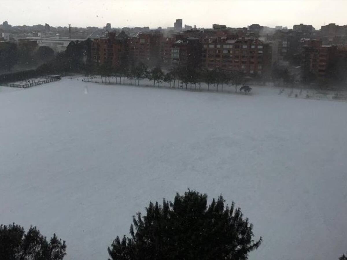 ¡De postal! Así quedó Bogotá con la granizada