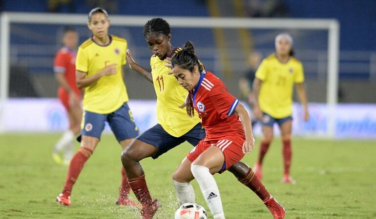 Linda Caicedo con la Selección Colombia ante Chile. Foto: Federación Colombiana de Fútbol