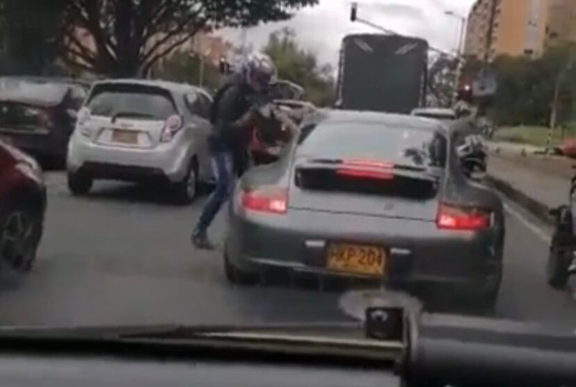 Robo en Niza, al norte de Bogotá. Cortesía: grupo emergencias