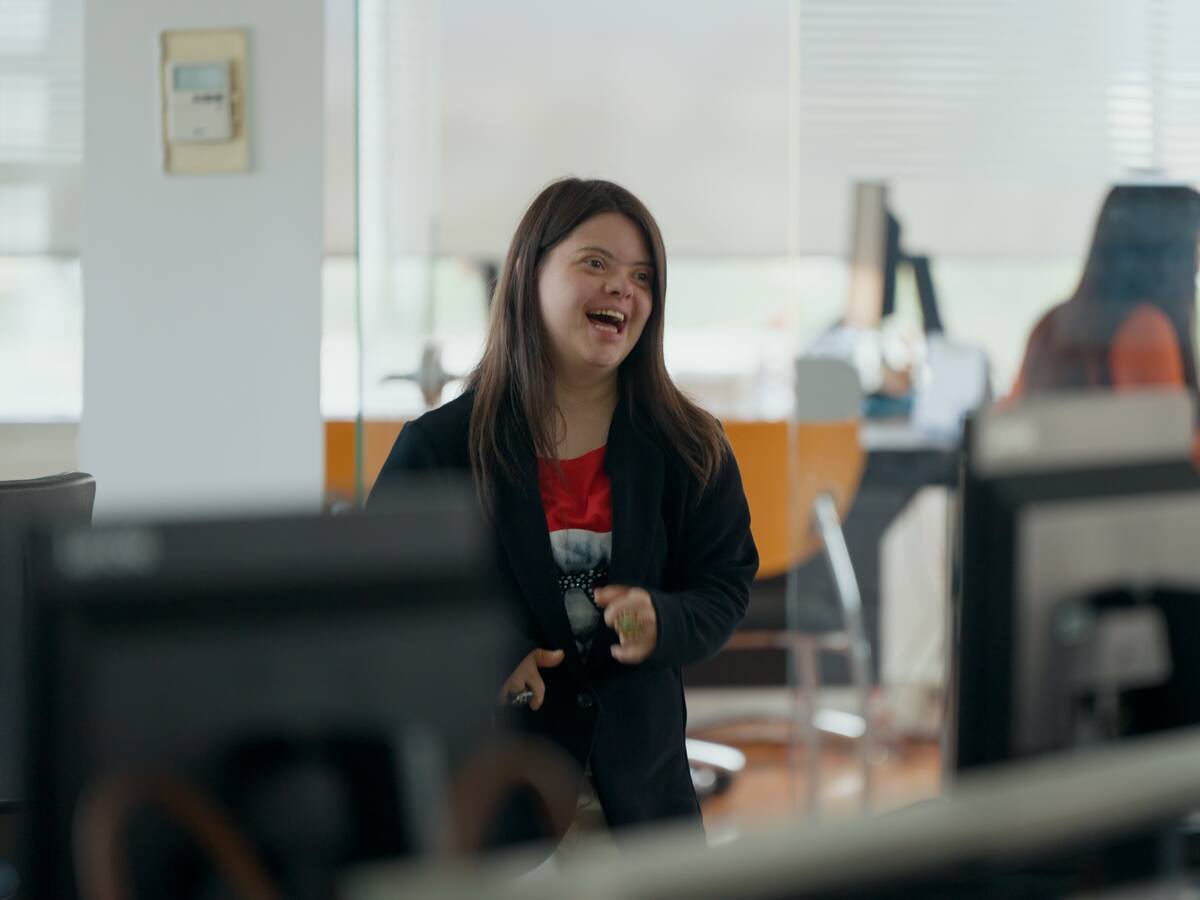 Con los líderes de sus pausas activas, Corfi promueve la inclusión en sus oficinas