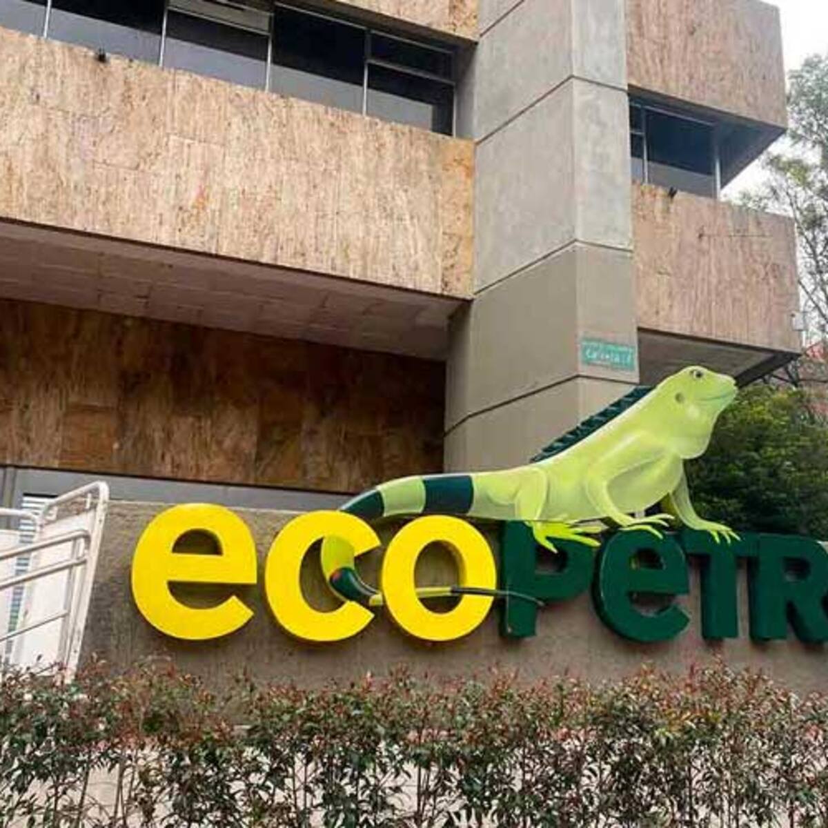 Acción de Ecopetrol se desploma en medio de guerra comercial por aranceles