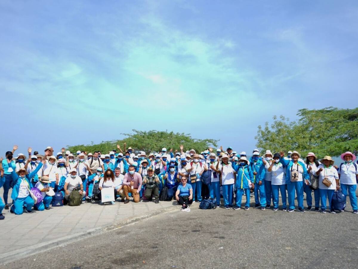 Más de 120 adultos mayores cumplieron su sueño de conocer el mar en Santa Marta